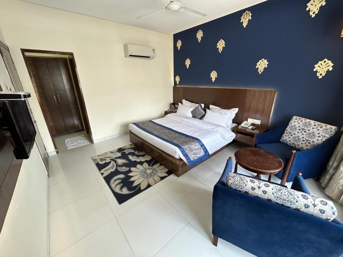 Hotel Gautam Lonavala Luaran gambar