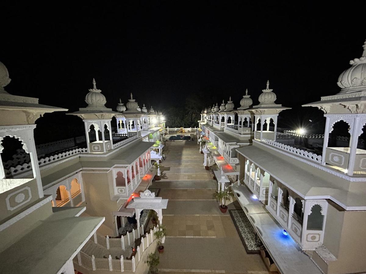 Hotel Gautam Lonavala Luaran gambar